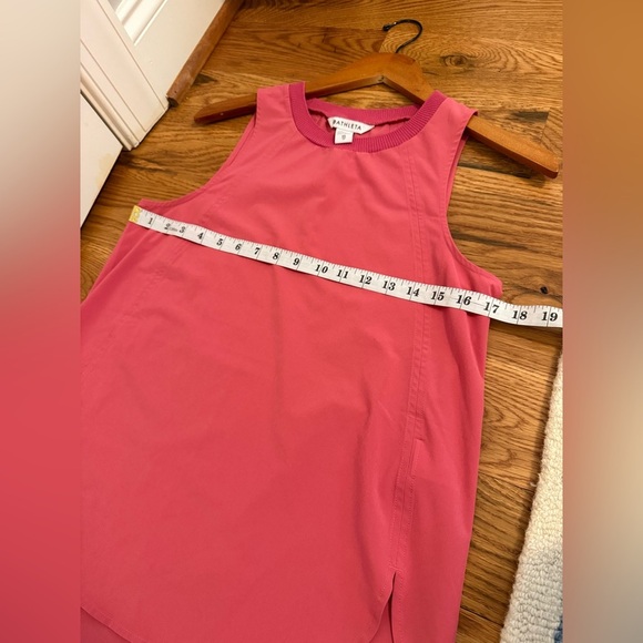 Athleta Zephyr Tank Top Rose Pink Size XS Travel Hiking Athleisure - Picture 9 of 10